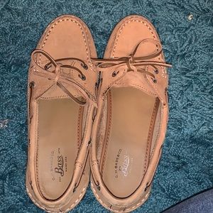 Bass women’s loafers